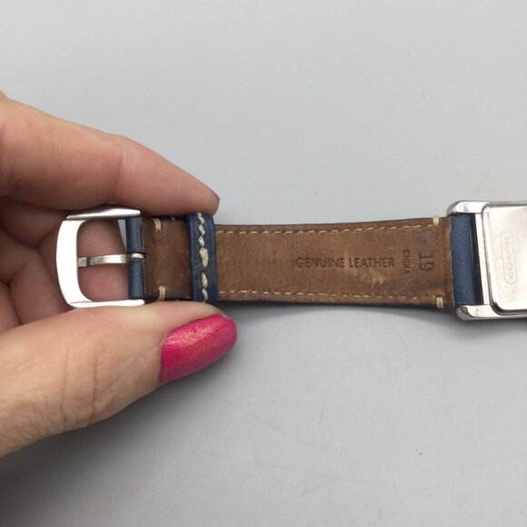 Coach Tank WatchWomen 25mm Silver Tone Blue Logo Dial Leather Band New Battery - Picture 12 of 15